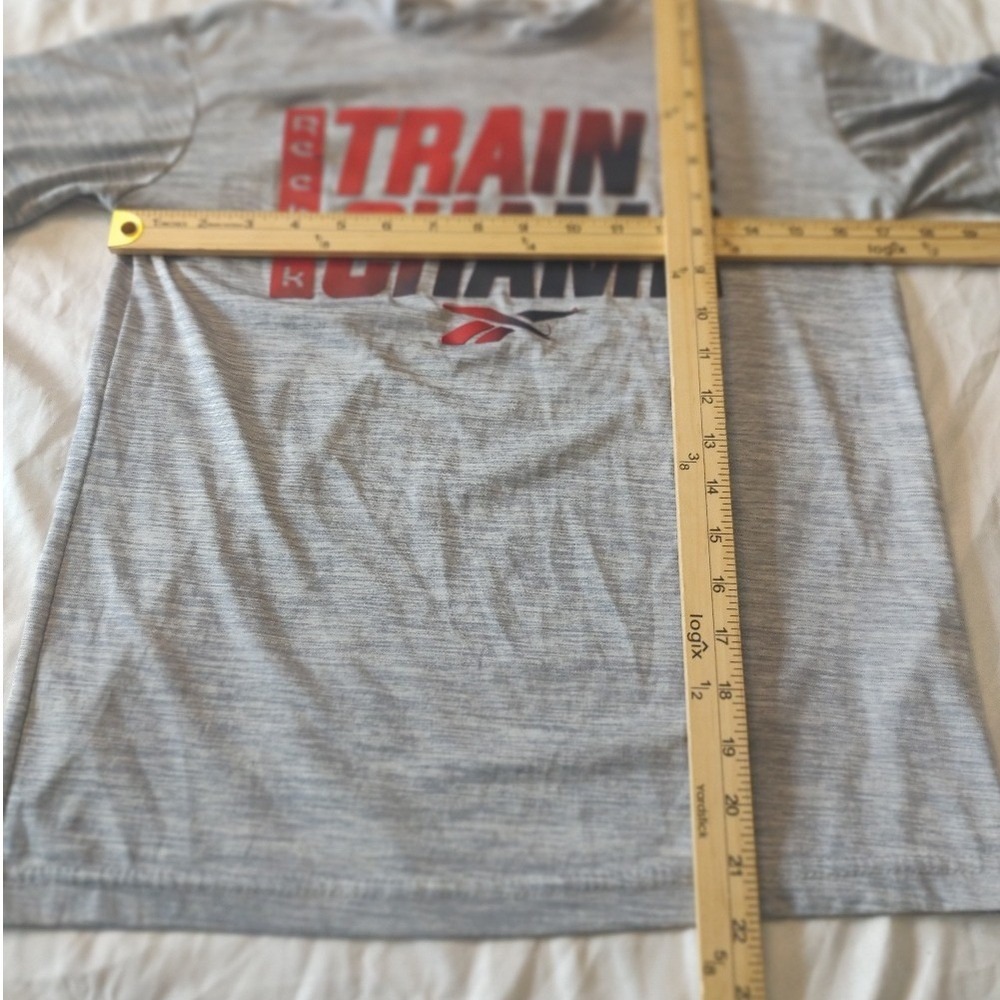 Reebok Graphic Tee Kids Boys Large 14/16 Gray Excellent Train Like A Champ Shirt